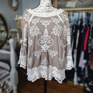 NWT Democracy Tan and White Lace Boho Blouse Medium